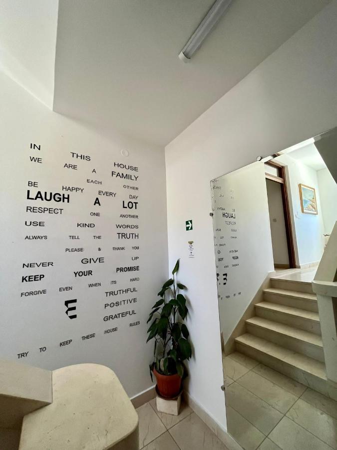 Gorana Studio Apartment Jelsa  Bagian luar foto