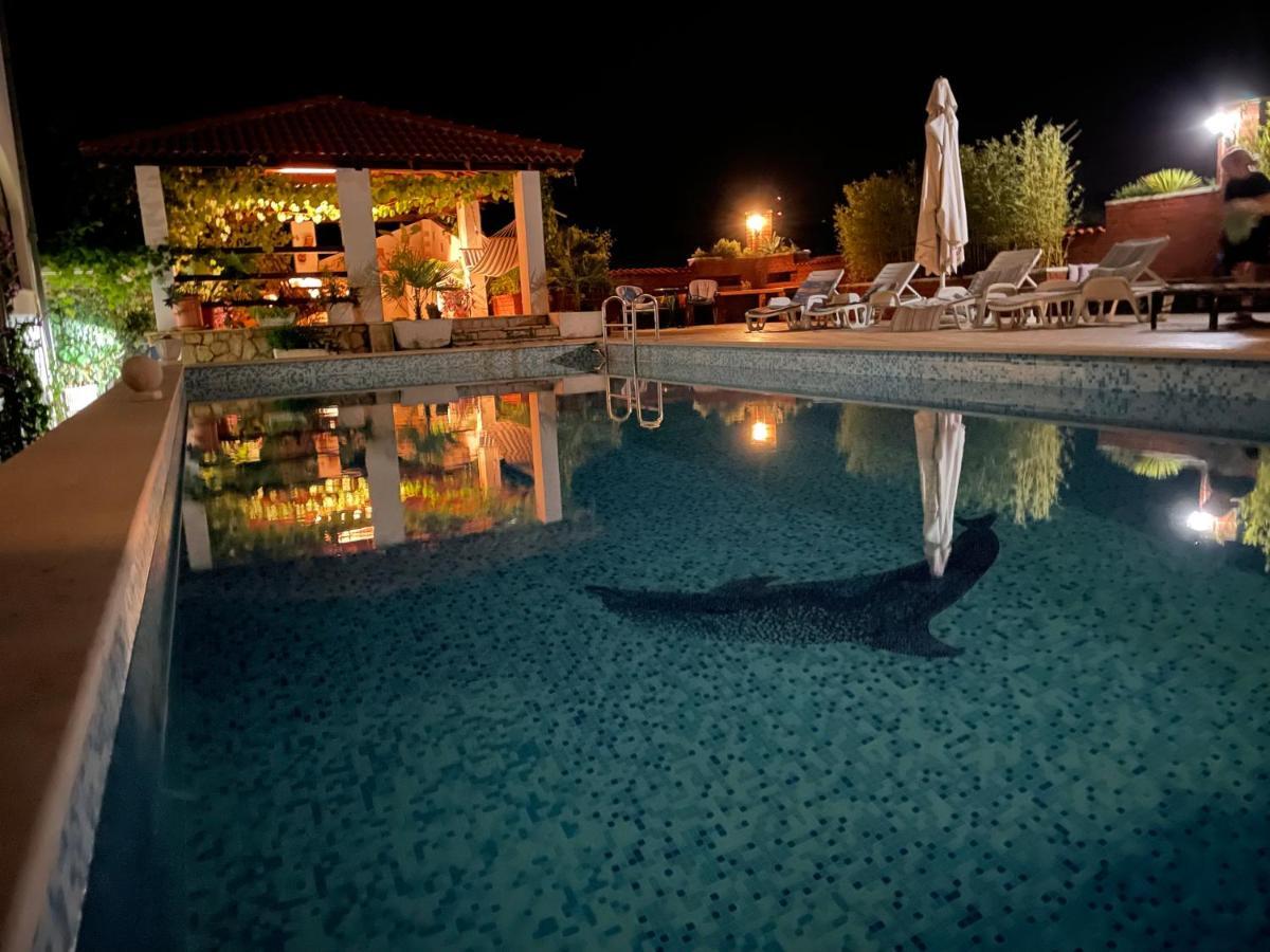 Gorana Studio Apartment Jelsa  Bagian luar foto